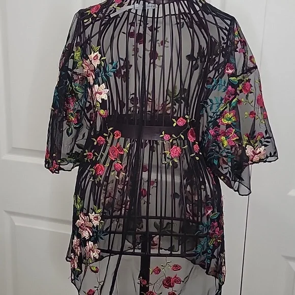 Kimchi Blue Sheer Black Top with Floral Embroidery Size Small - Picture 9 of 14